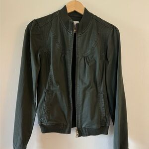 Anchor Blue women’s green bomber jacket. Size Medium.